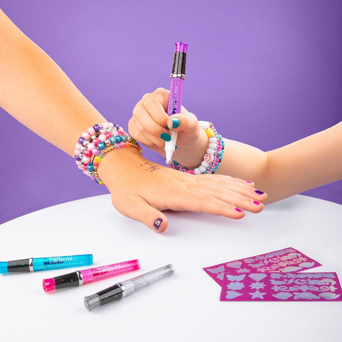 MAKEUP HAIR AND BODY ART KIT