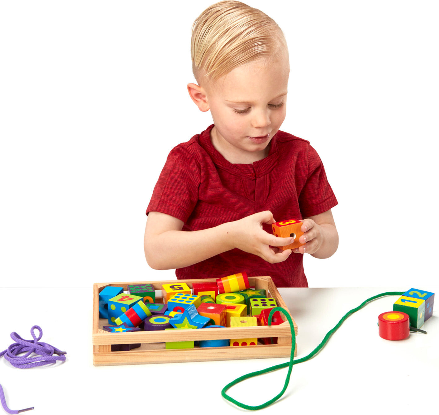 LACING BEADS IN A BOX