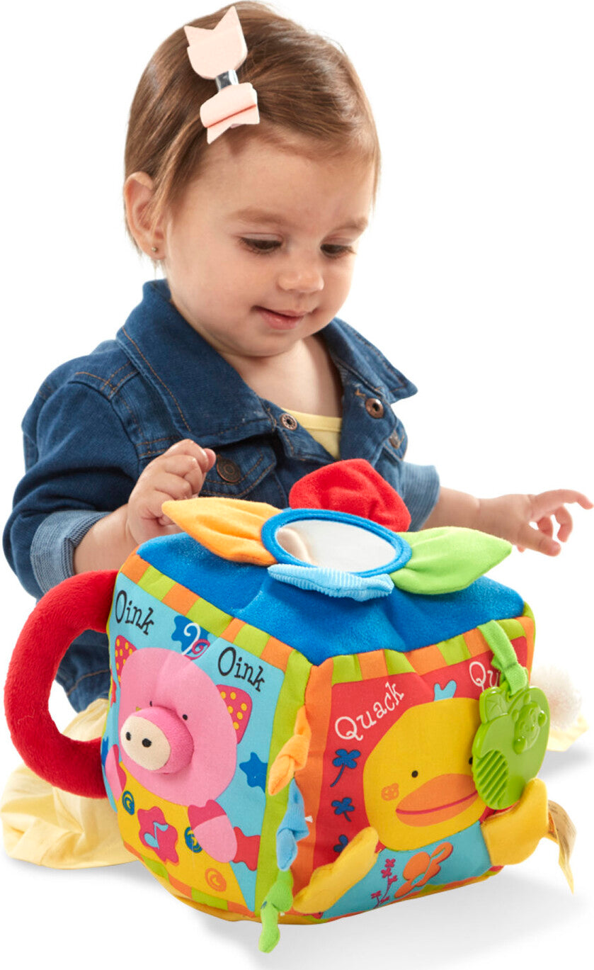 MUSICAL FARMYARD CUBE